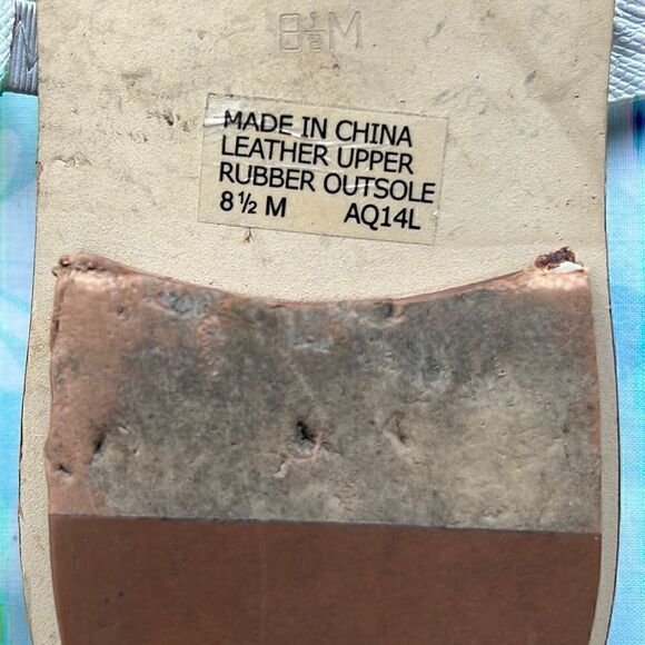 Michael Kors White Leather Logo Sandals Thongs - Picture 9 of 12